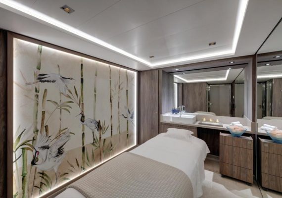 Лайнер «Explora II»